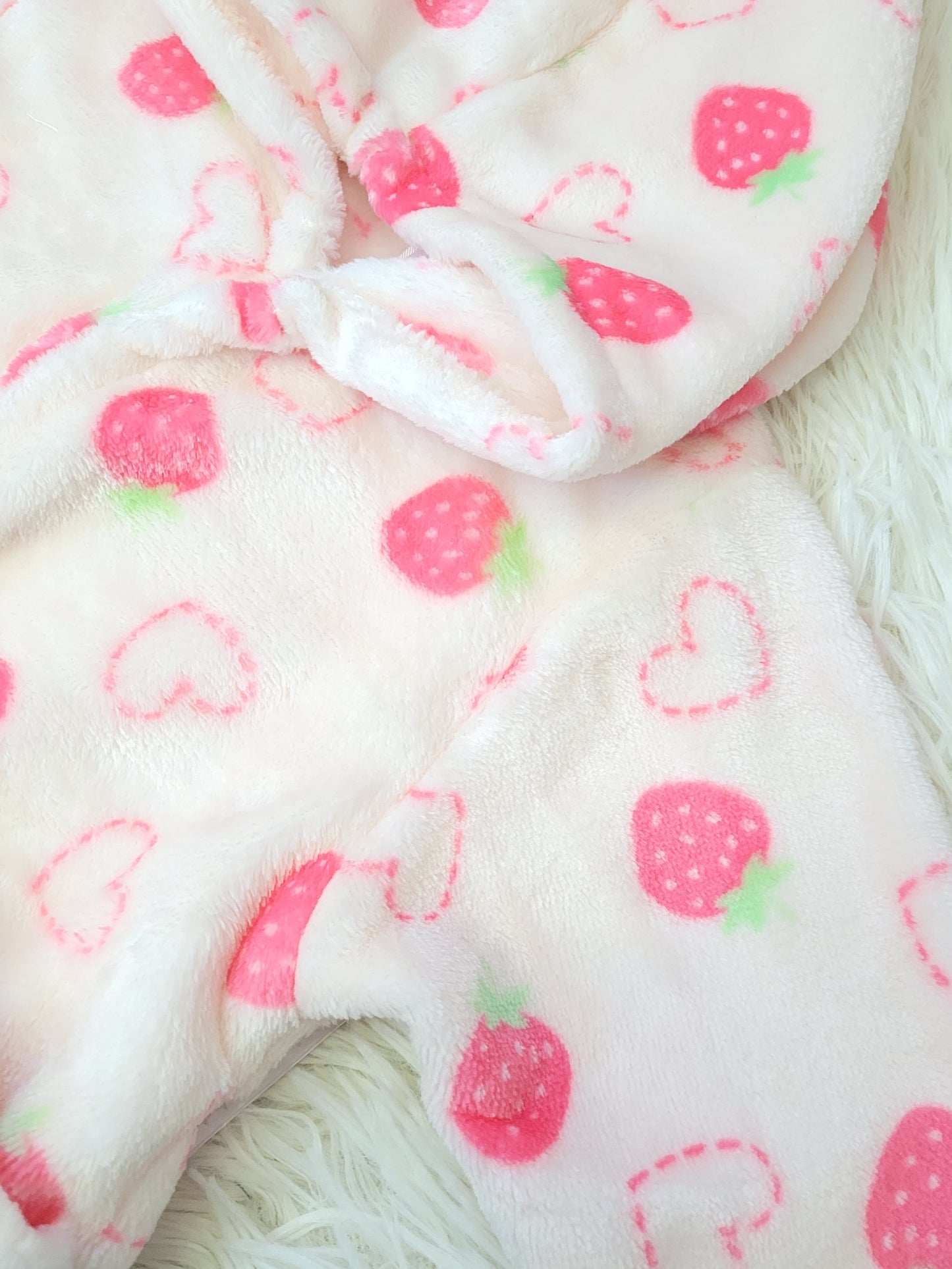 Bata de Fresas