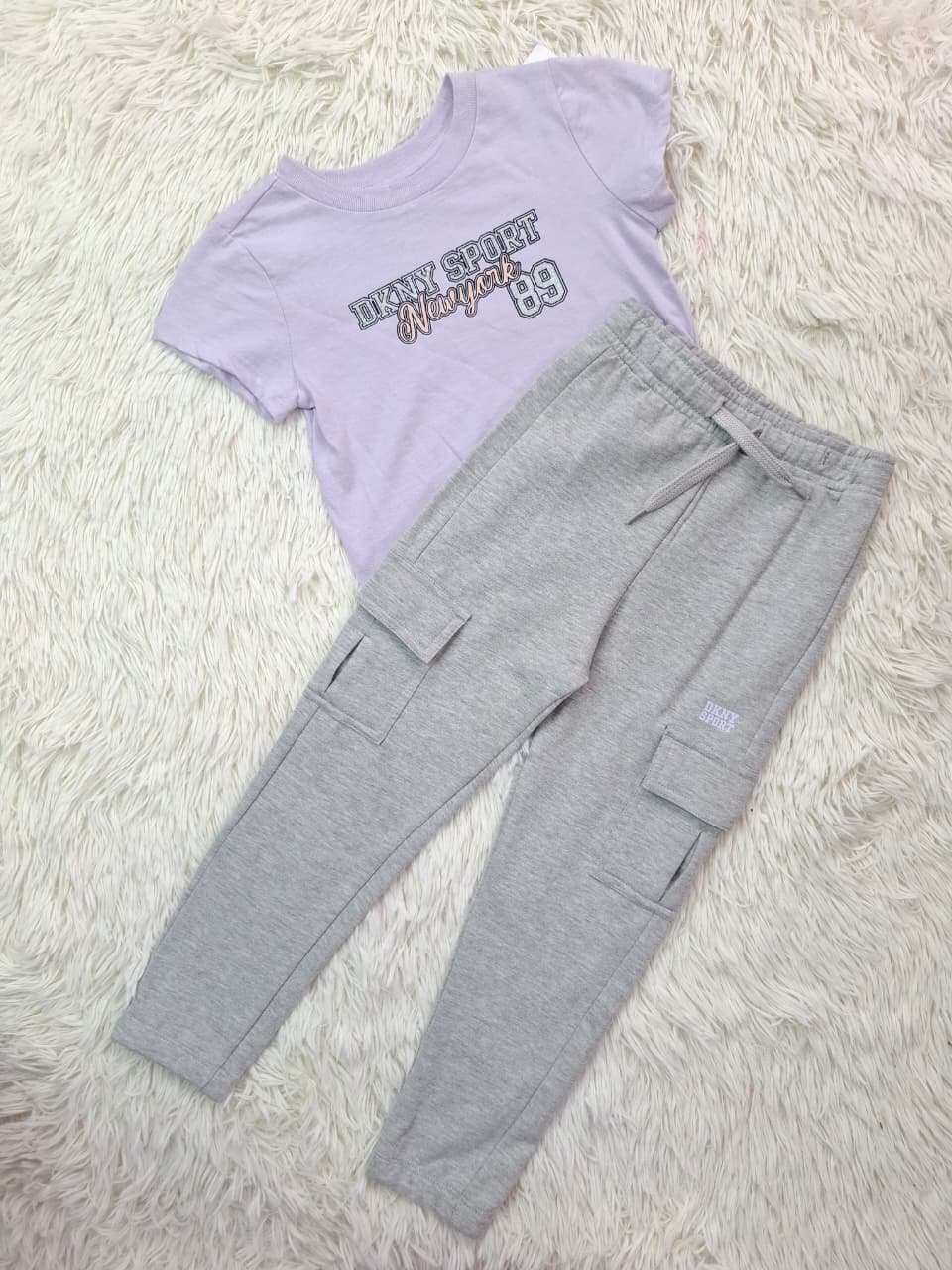 Set DKNY