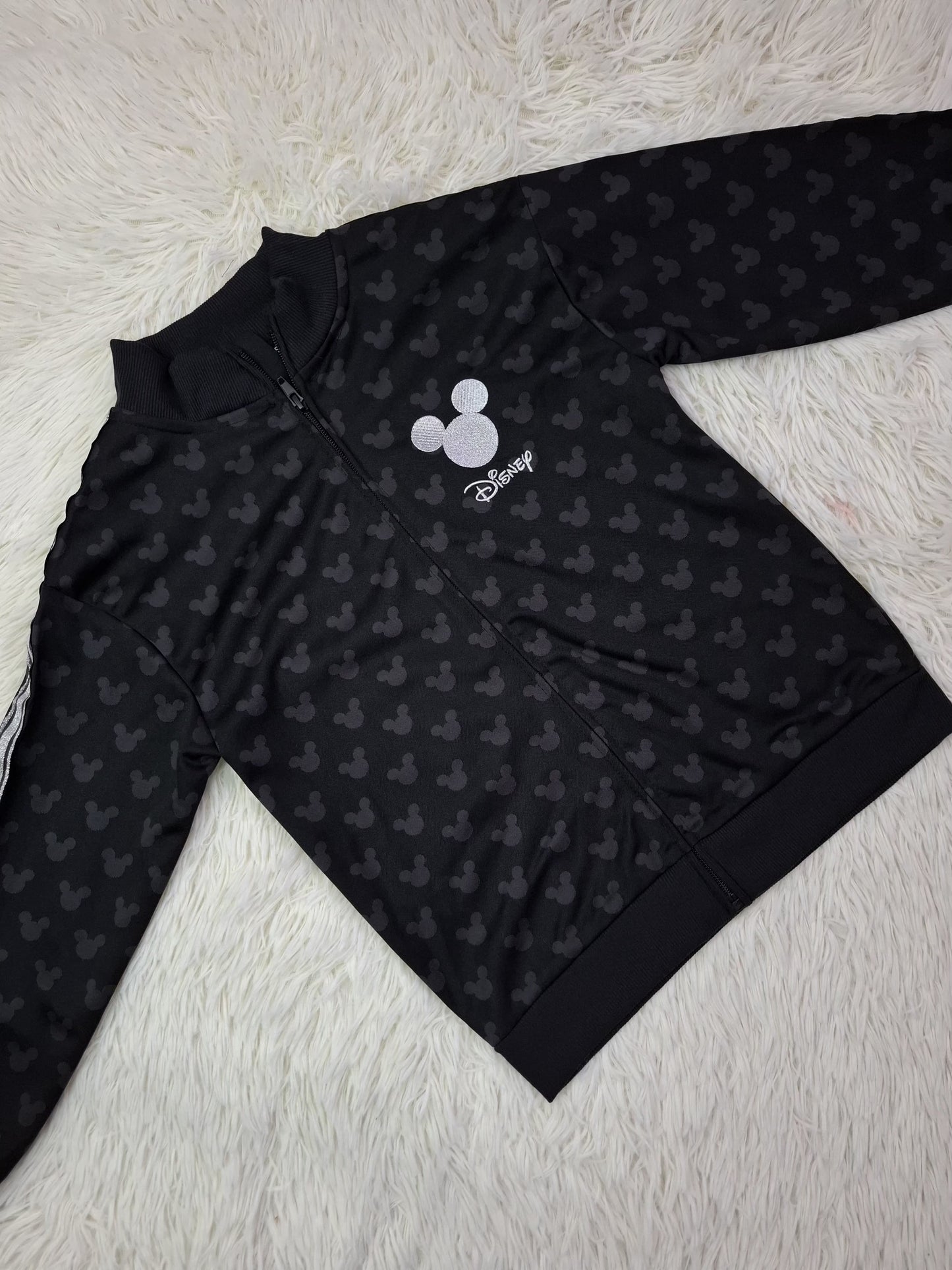 Set Mickey